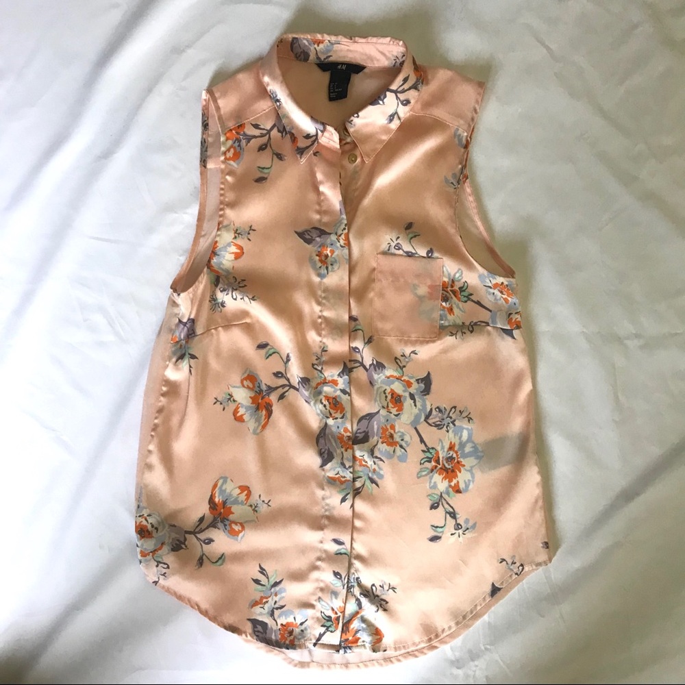 H&M blush pink floral sleeveless button town top 2